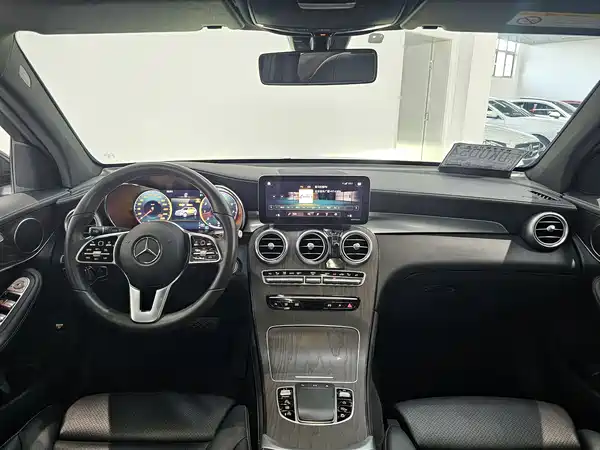Mercedes-Benz GLC 2021