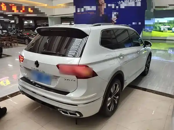 Volkswagen Tiguan L 2024