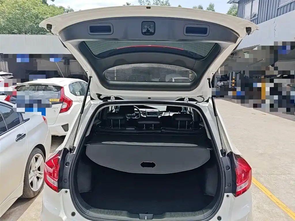 Honda Jade 2017 — фото 19