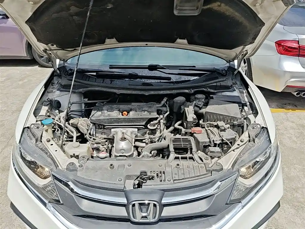 Honda Jade 2017 — фото 20