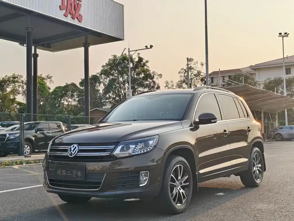 Volkswagen Tiguan 2016 — фото 1
