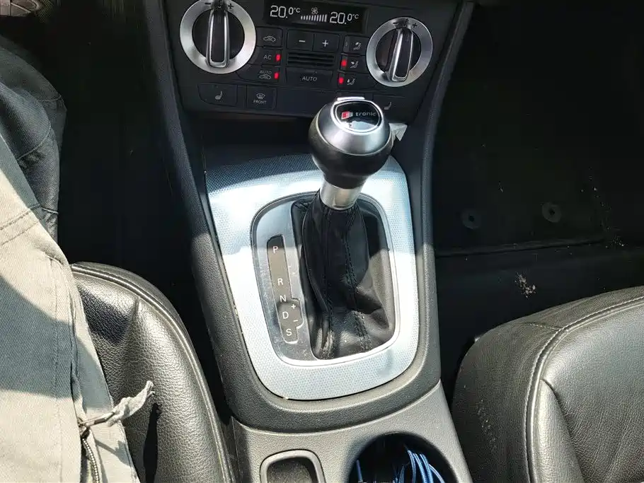 Audi Q3 2013 — фото 16