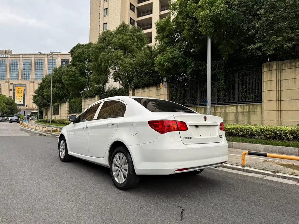 Roewe 350 2016