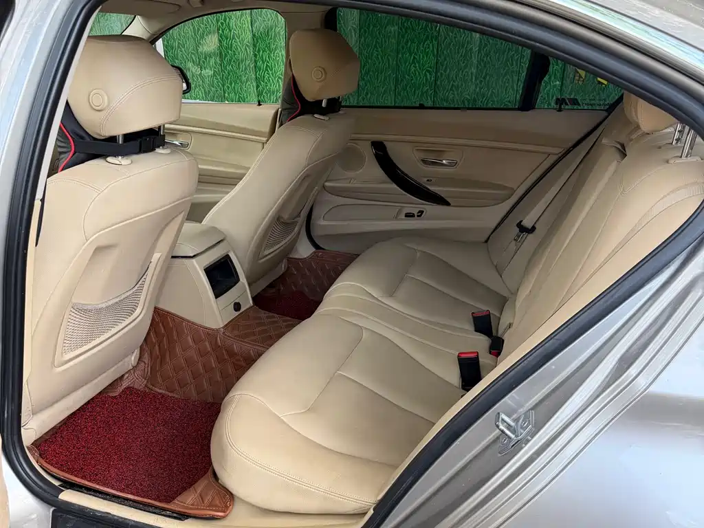 BMW 3 Series 2013 — фото 12