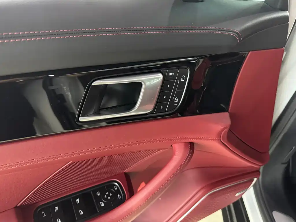 Porsche Panamera Hybrid 2022