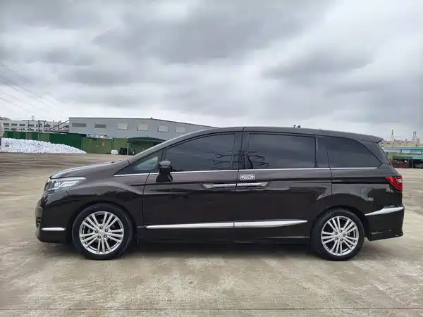 Honda Elysion 2017