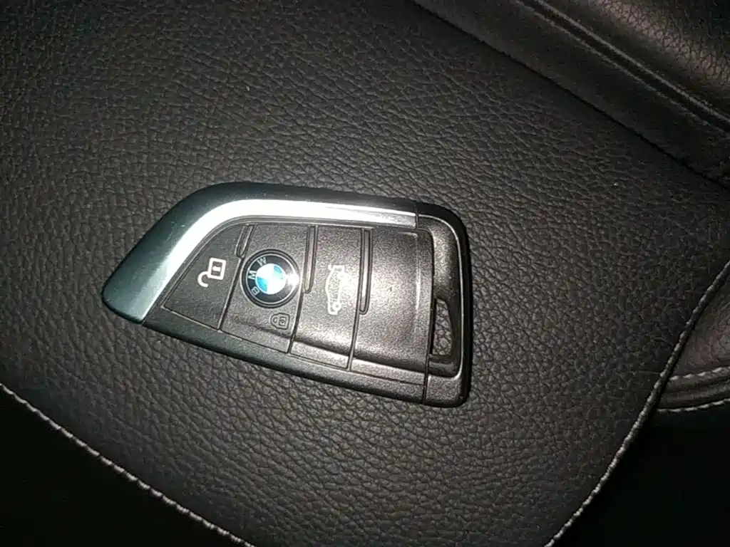 BMW 1 Series 2018 — фото 9