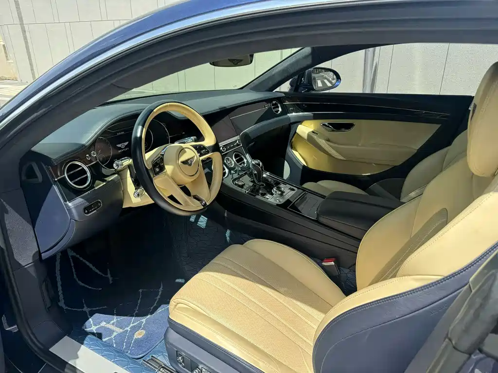 Bentley Continental 2020