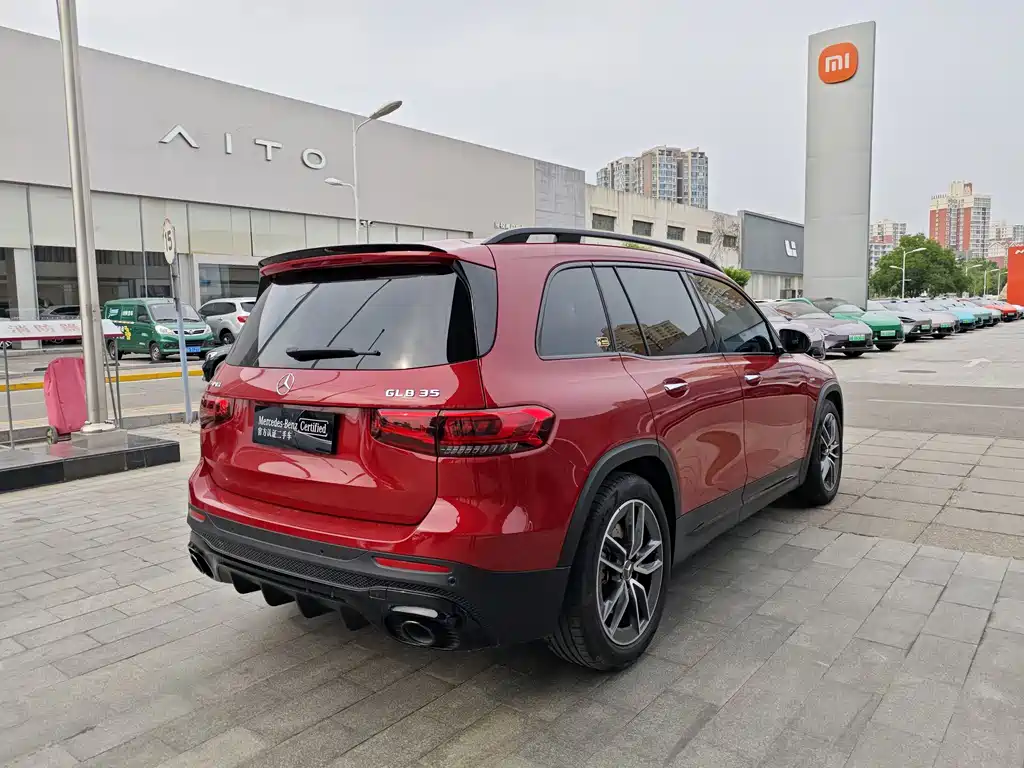 Mercedes-Benz GLB AMG 2022 — фото 5