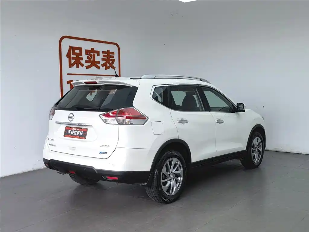 Nissan X-Trail 2014