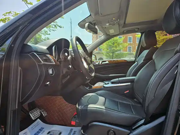 Mercedes-Benz M-Class 2014