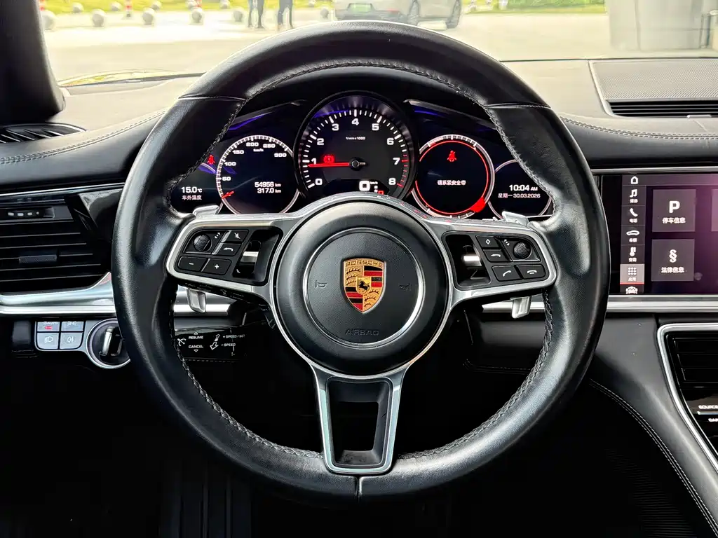 Porsche Panamera 2018 — фото 13
