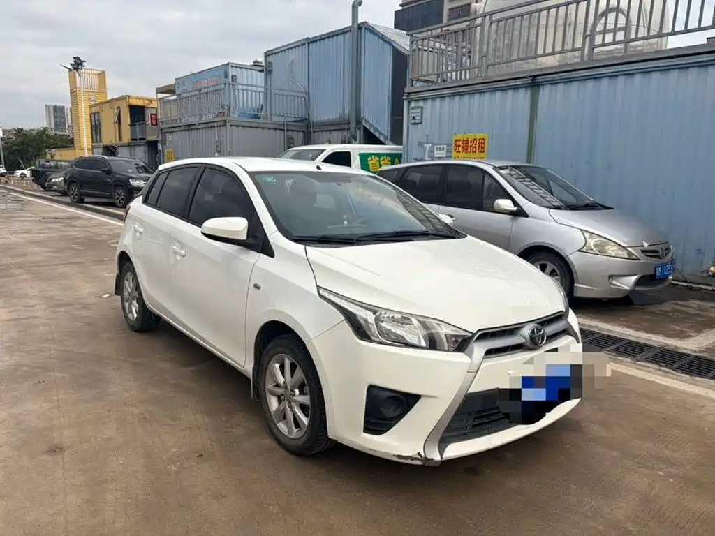 Toyota Yaris L 2016