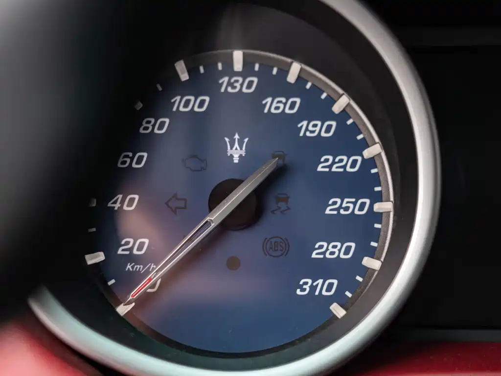 Maserati Ghibli 2016 — фото 18