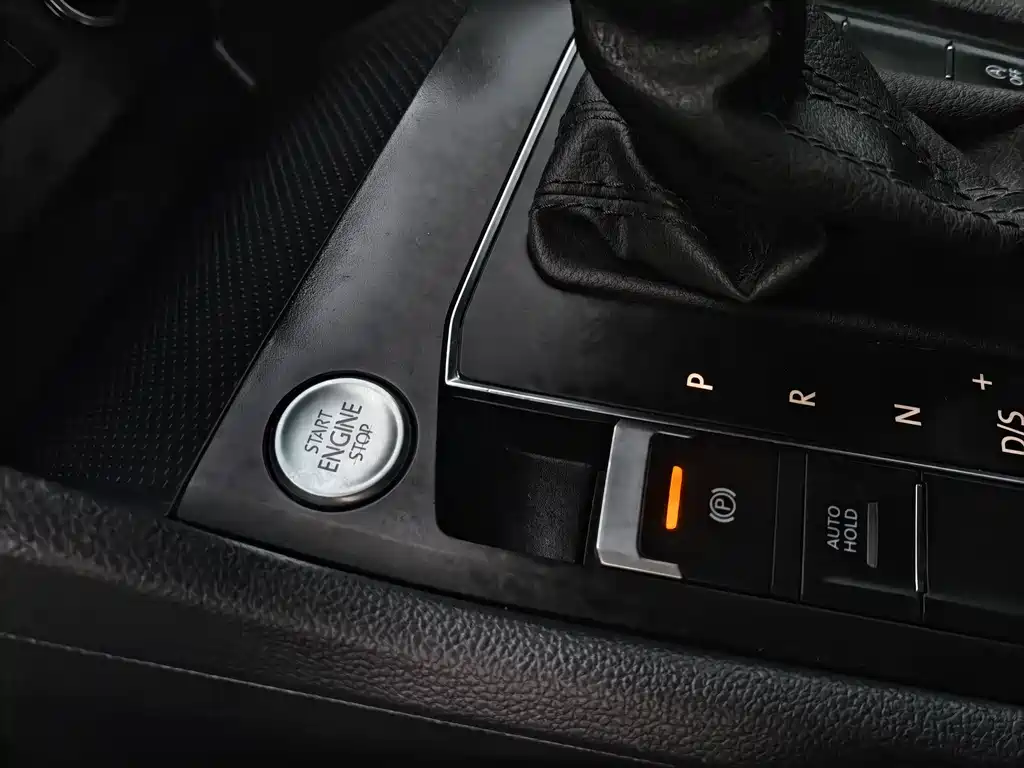 Volkswagen Tiguan L 2022 — фото 14
