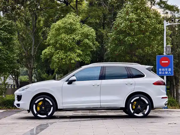Porsche Cayenne 2015