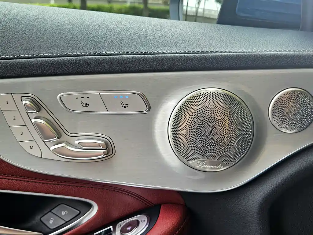 Mercedes-Benz C-Class AMG 2023 — фото 16