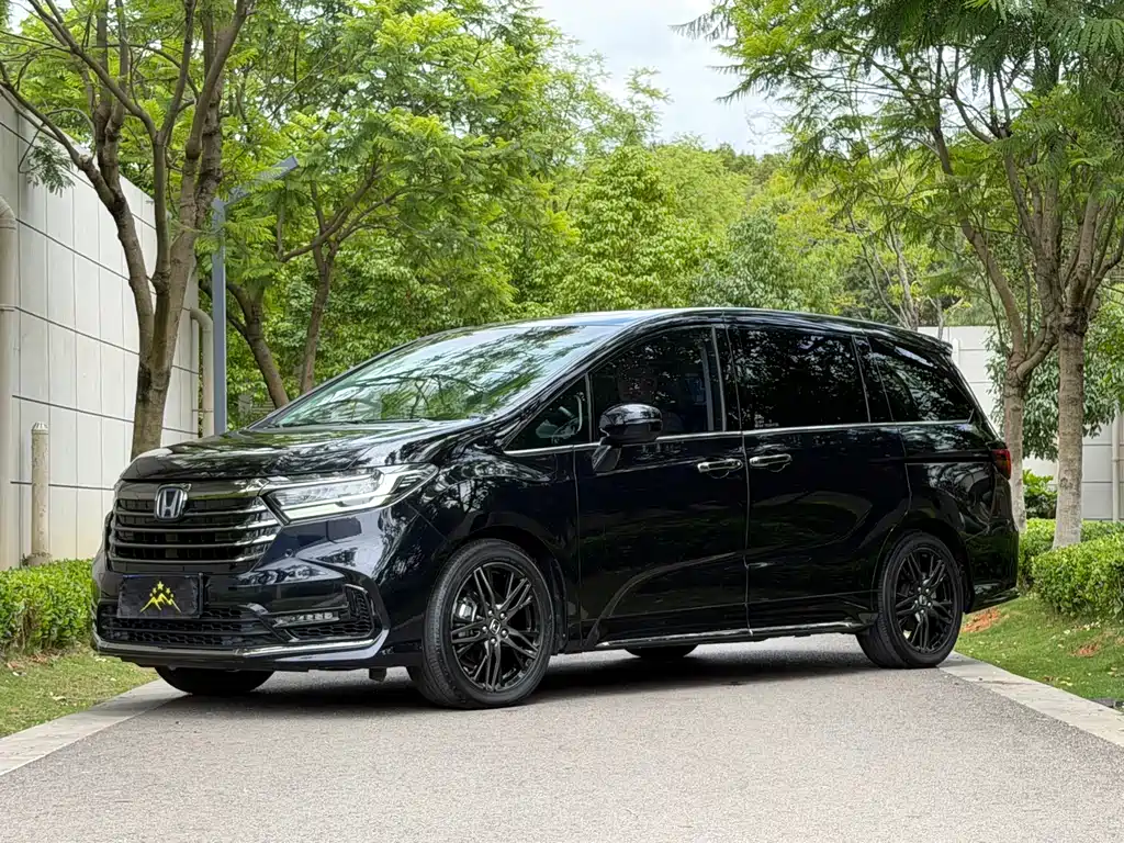 Honda Odyssey 2024 — фото 1