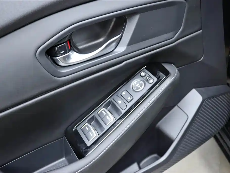 Honda Inspire 2025 — фото 13