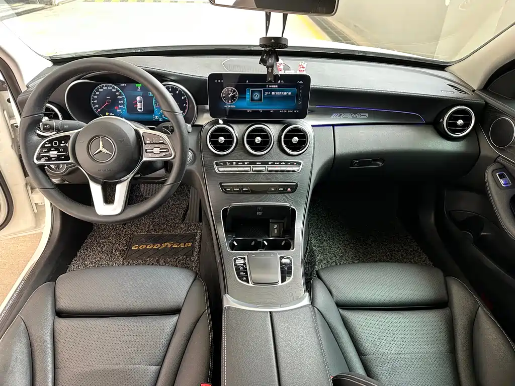 Mercedes-Benz C-Class 2019