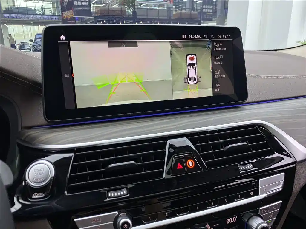 BMW 5 Series 2022 — фото 14