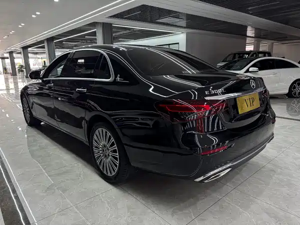 Mercedes-Benz E-Class 2021