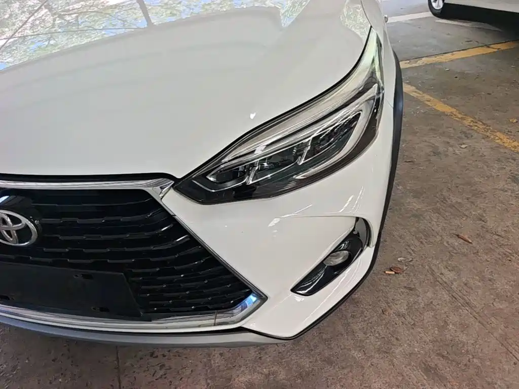 Toyota Yaris L 2021 — фото 24