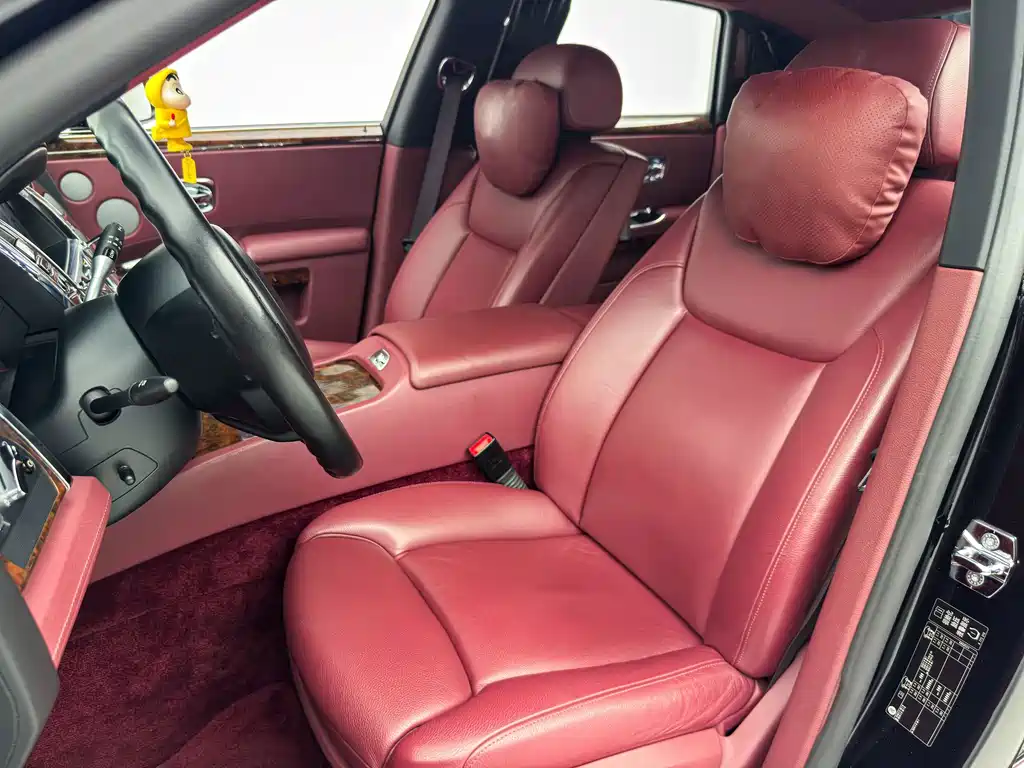 Rolls-Royce Ghost 2015 — фото 13