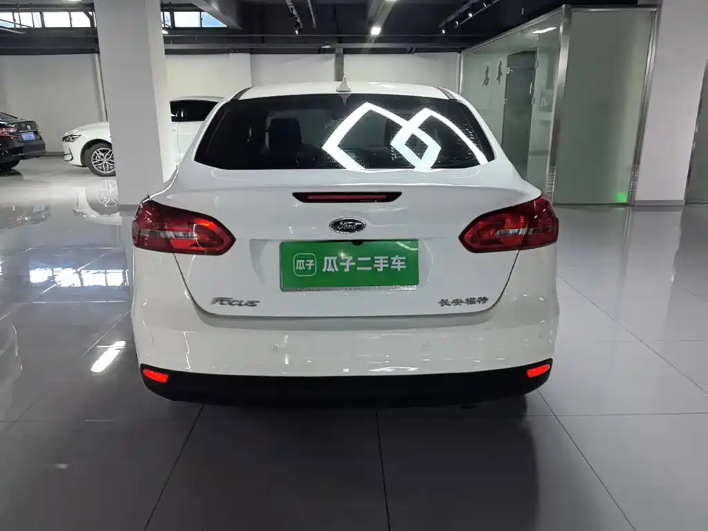 Ford Focus 2017 — фото 6