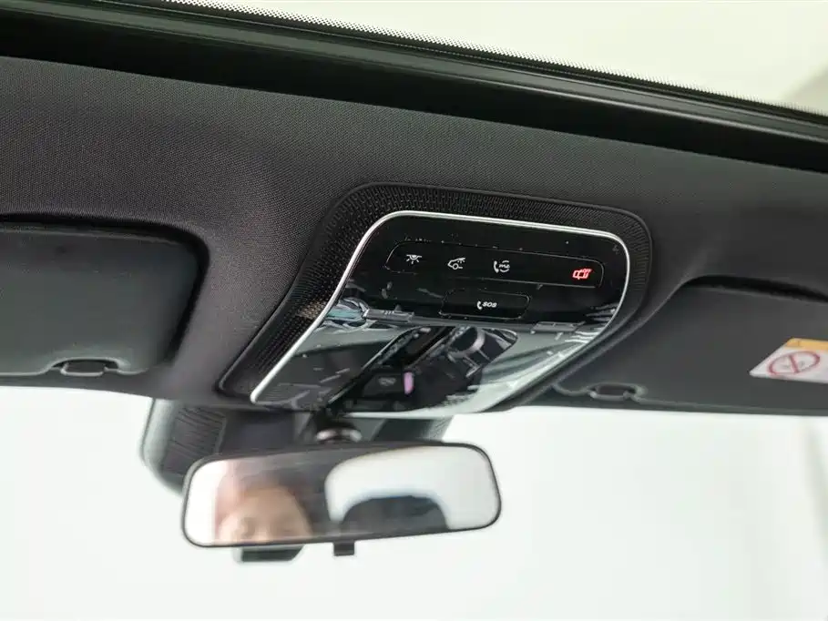Mercedes-Benz C-Class 2023 — фото 21