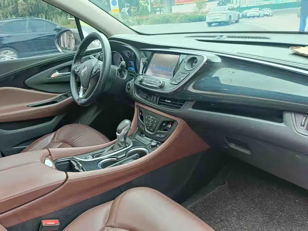 Buick Envision Plus 2018 — фото 12