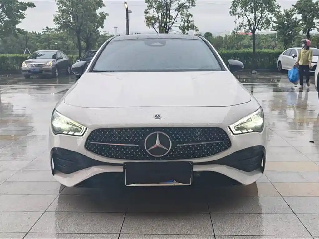 Mercedes-Benz CLA 2025 — фото 3