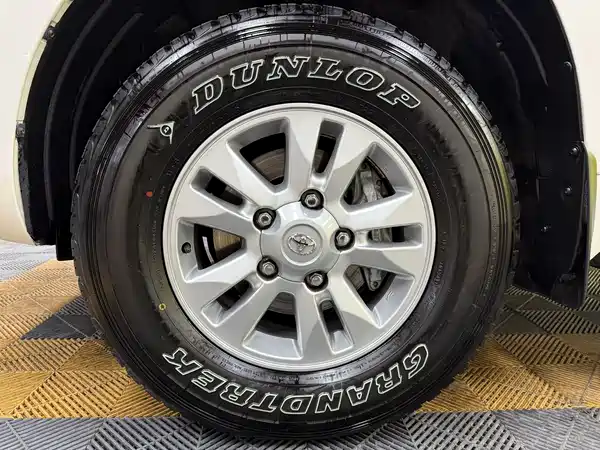 Toyota Land Cruiser 2012