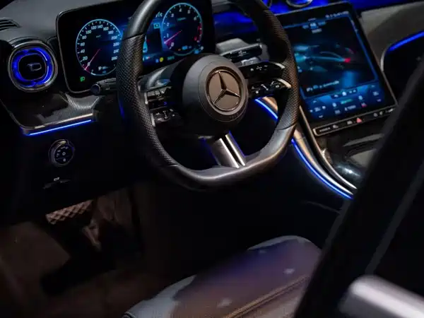 Mercedes-Benz C-Class 2022