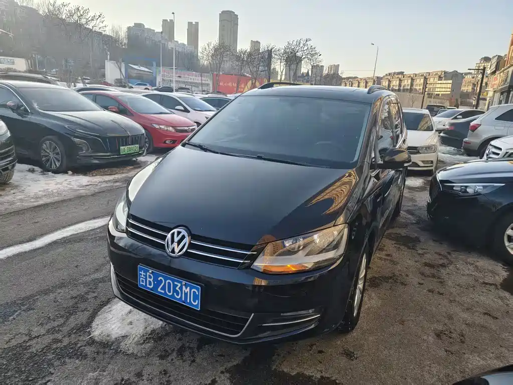 Volkswagen Sharan 2016 — фото 1