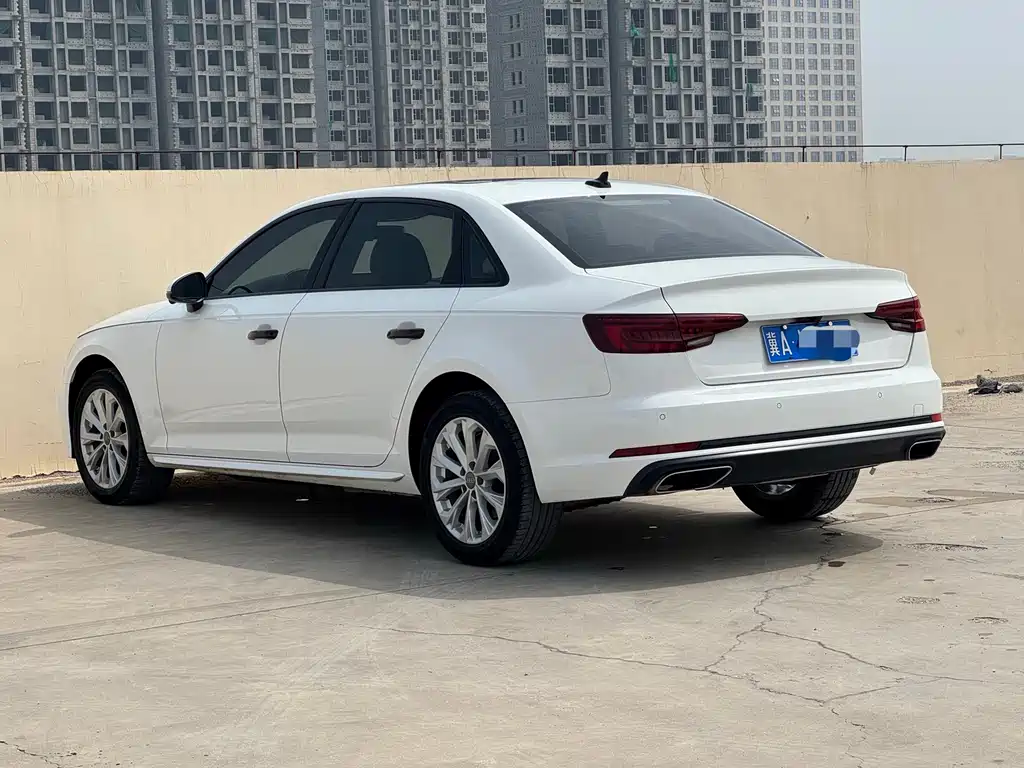 Audi A4L 2020 — фото 10