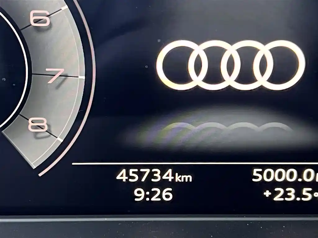 Audi A4L 2023 — фото 22