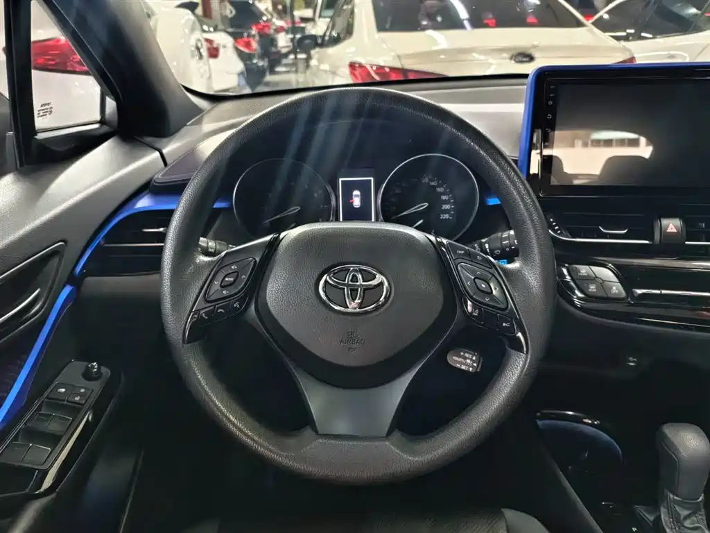 Toyota IZOA 2021 — фото 14