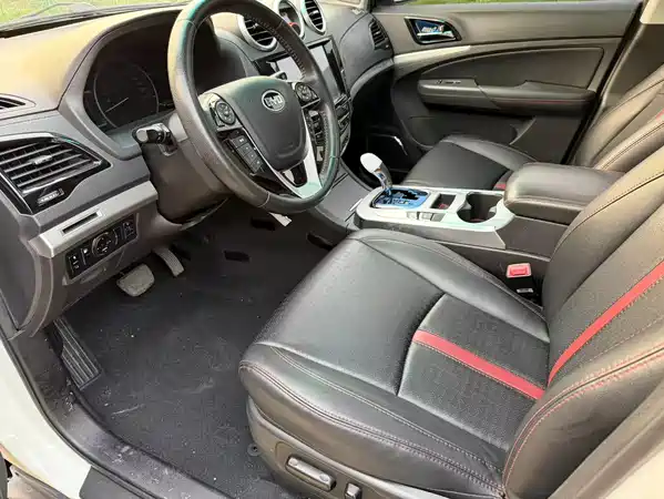 BYD S7 2015