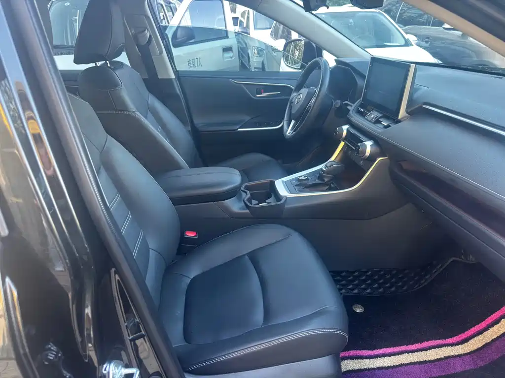 Toyota RAV4 2023
