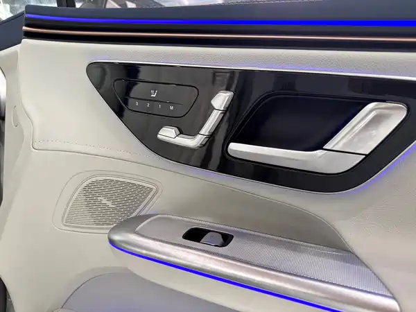 Mercedes-Benz EQE 2023