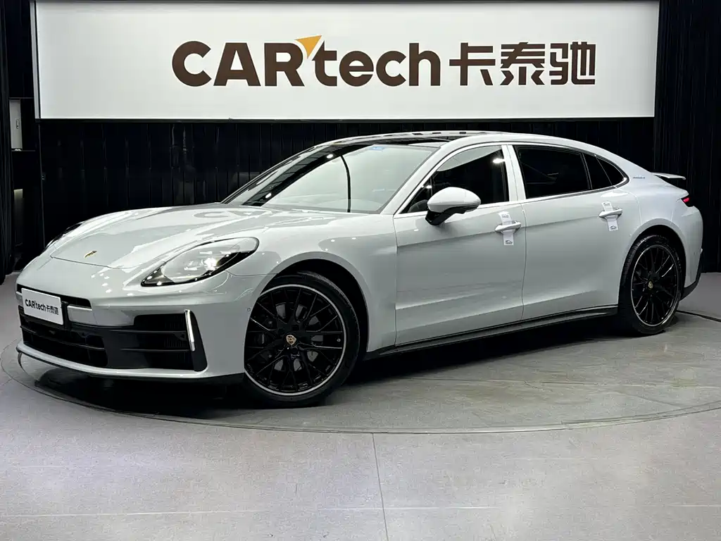Porsche Panamera 2024