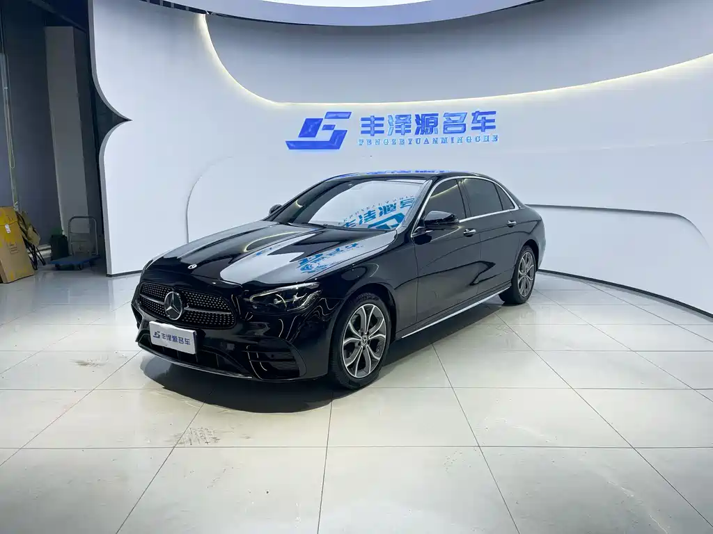 Mercedes-Benz E-Class 2023 — фото 1