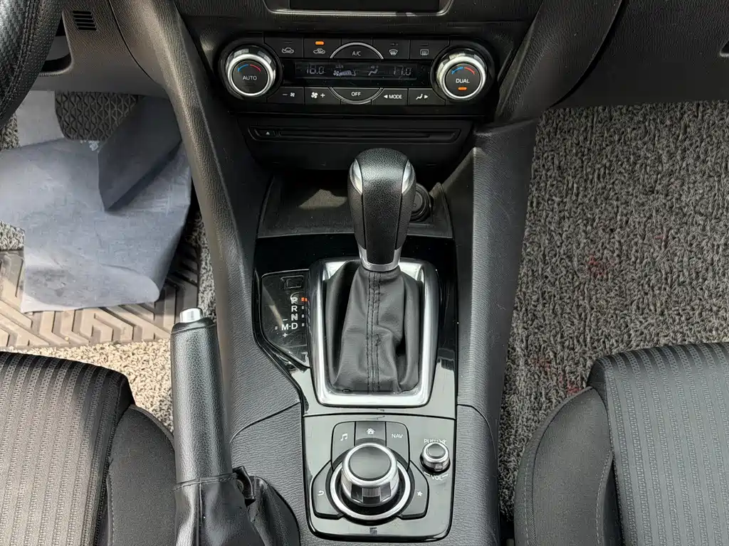 Mazda 3 Angkesela 2016 — фото 15