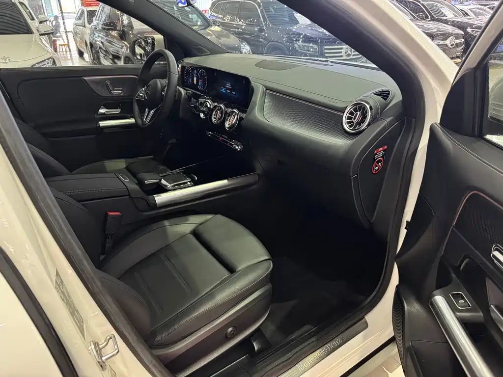 Mercedes-Benz GLA 2021