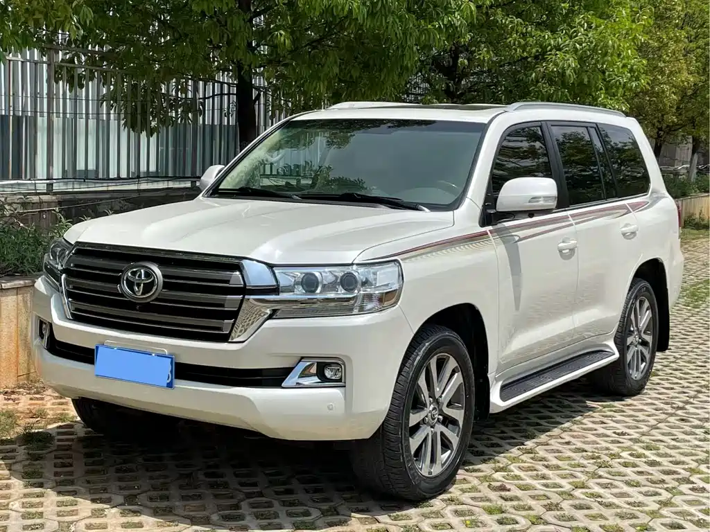 Toyota Land Cruiser 2019 — фото 3