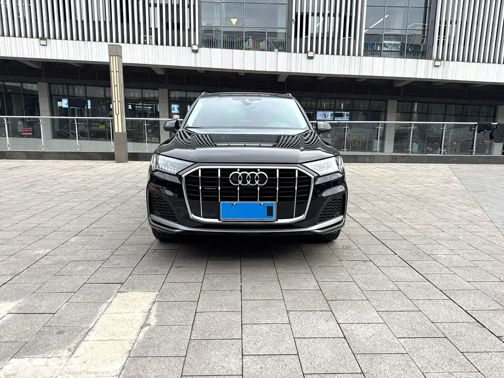 Audi Q7 2023