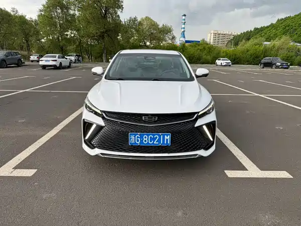 Geely Emgrand L 2021