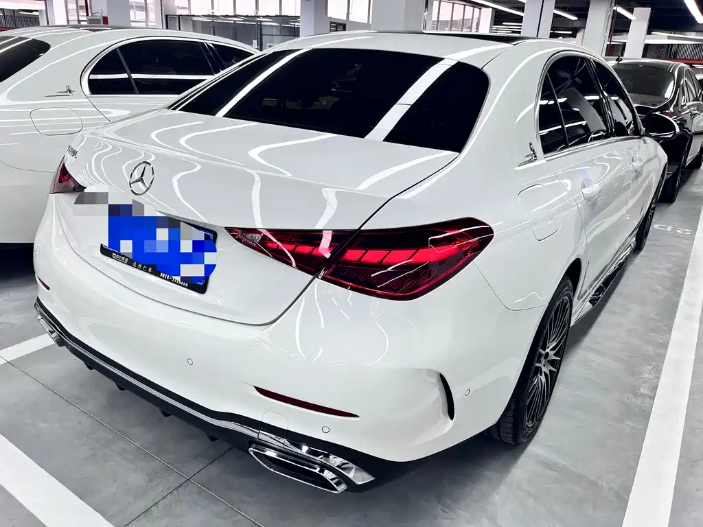 Mercedes-Benz C-Class 2024 — фото 15