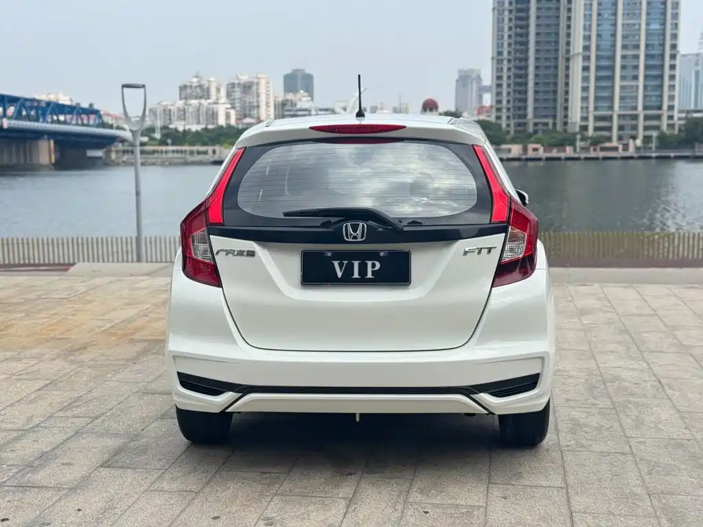 Honda Fit 2018 — фото 8